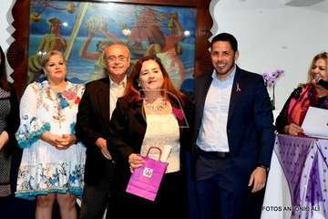 El Casino reconoce la labor sociocomunitaria de un grupo de mujeres de Telde (foto Antonio Alí)